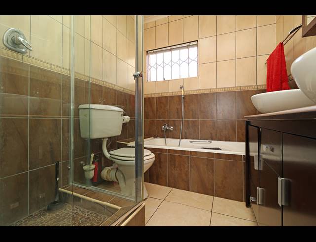 3 BEDROOM TOWNHOUSE FOR SALE IN FAIRLAND